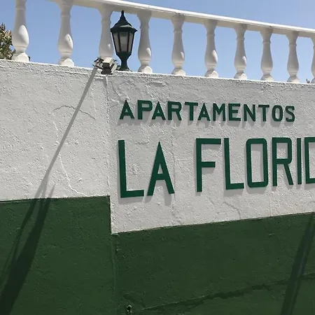 Greg's Paradise-la Florida Апартаменты *